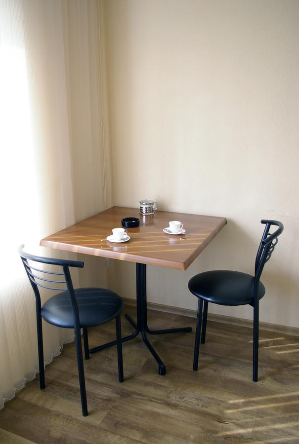 Apartment On Sobornyi Avenue Zaporizhia Buitenkant foto